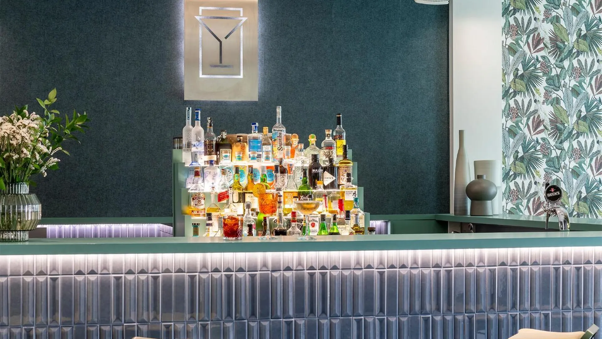 אולגיאטה אולונה Mo.Om Hotel